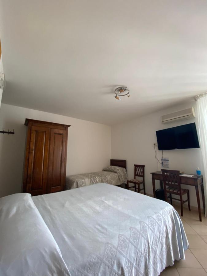 Bed and Breakfast L'Attico Piazza Sant'Oronzo Lecce Exterior foto