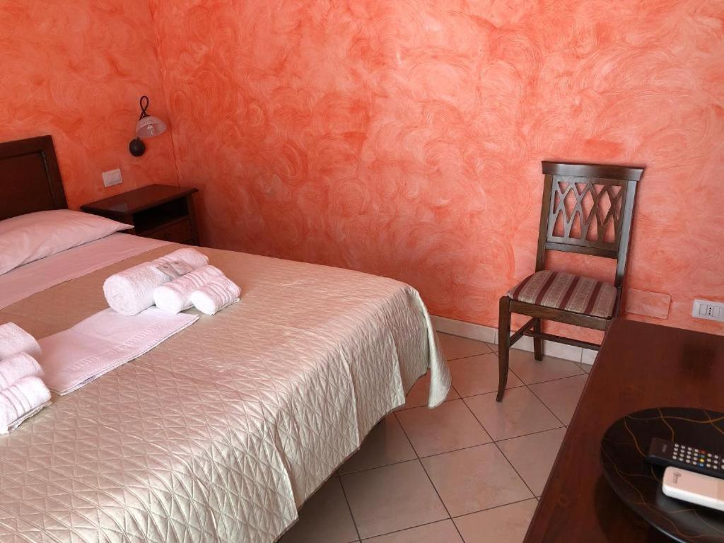 Bed and Breakfast L'Attico Piazza Sant'Oronzo Lecce Exterior foto